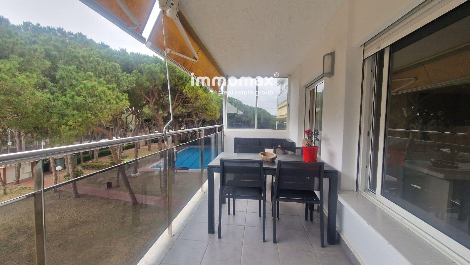 3 bedroom Flat for rent in Gava with pool garage - € 2,500 (Ref: 9412708)