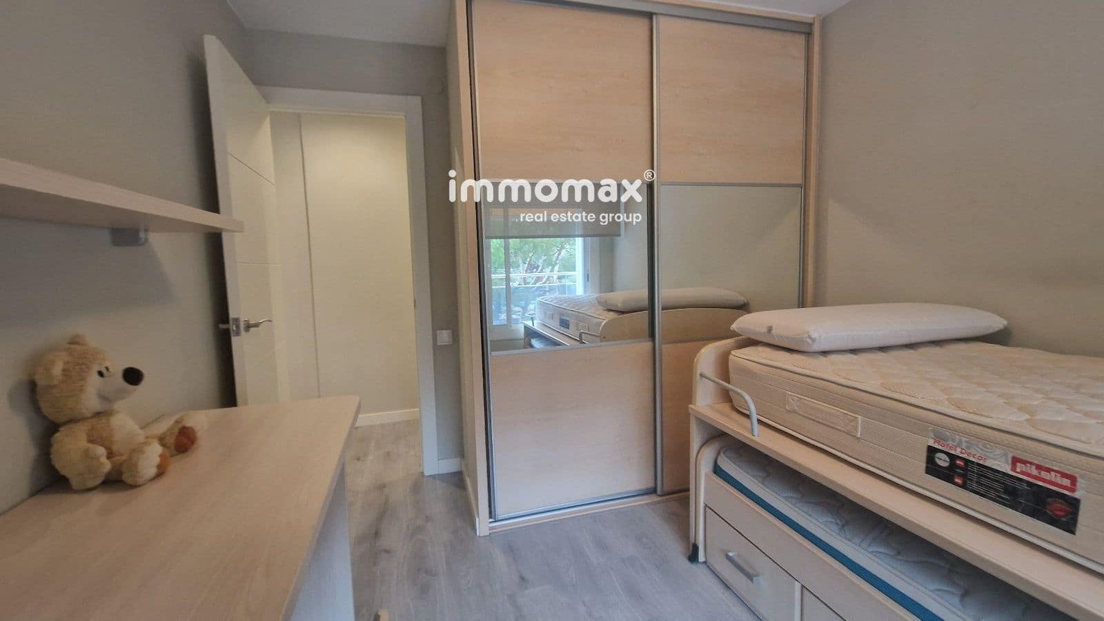 3 bedroom Flat for rent in Gava with pool garage - € 2,500 (Ref: 9412708)