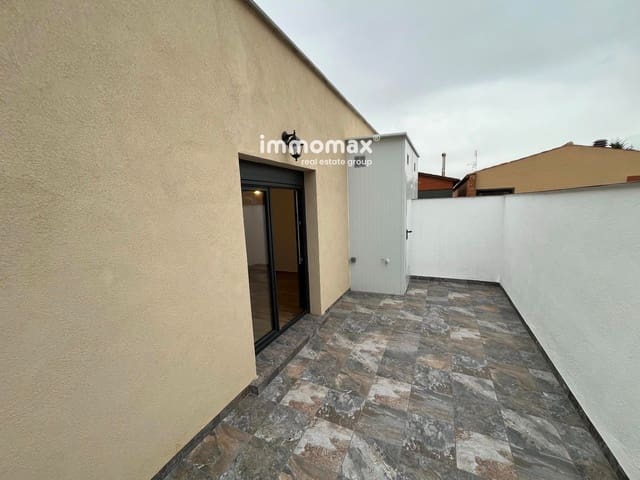 4 bedroom Townhouse for sale in Santa Eulàlia de Ronçana with garage - € 415,000 (Ref: 9412709)