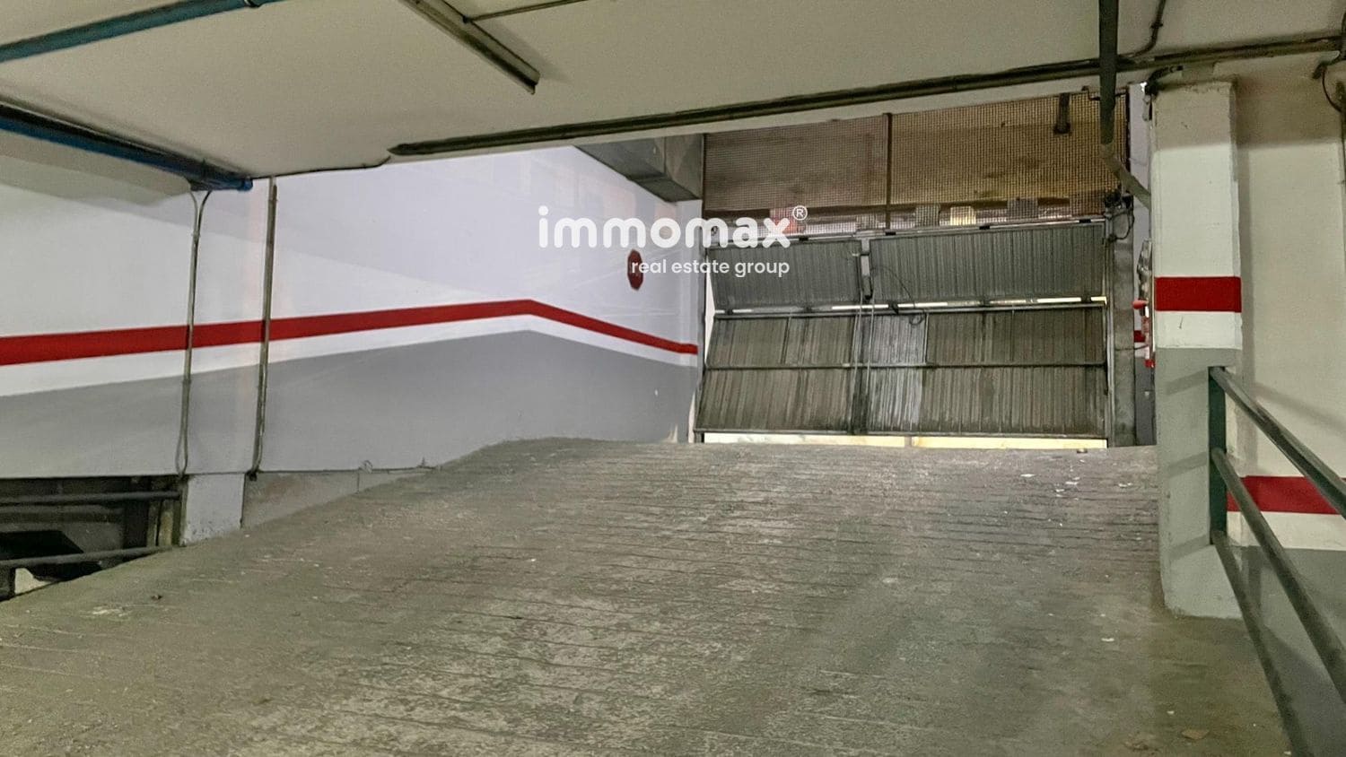 Autotalli myytävänä paikassa Sant Feliu de Llobregat - 23 000 € (Ref: 9413125)