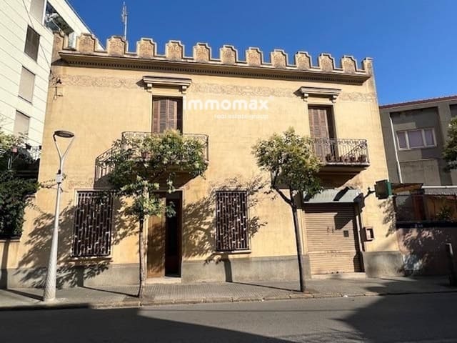 6 bedroom Villa for sale in Sant Feliu de Llobregat with pool garage - € 925,000 (Ref: 9417442)