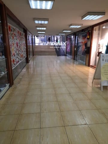 Commercial for rent in Horta-Guinardó, Barcelona city - € 350 (Ref: 9418990)