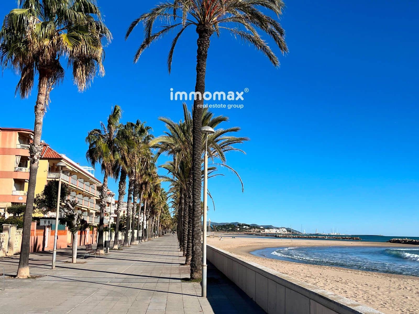 Building Plot for sale in Cubelles - € 1,980,000 (Ref: 9421697)