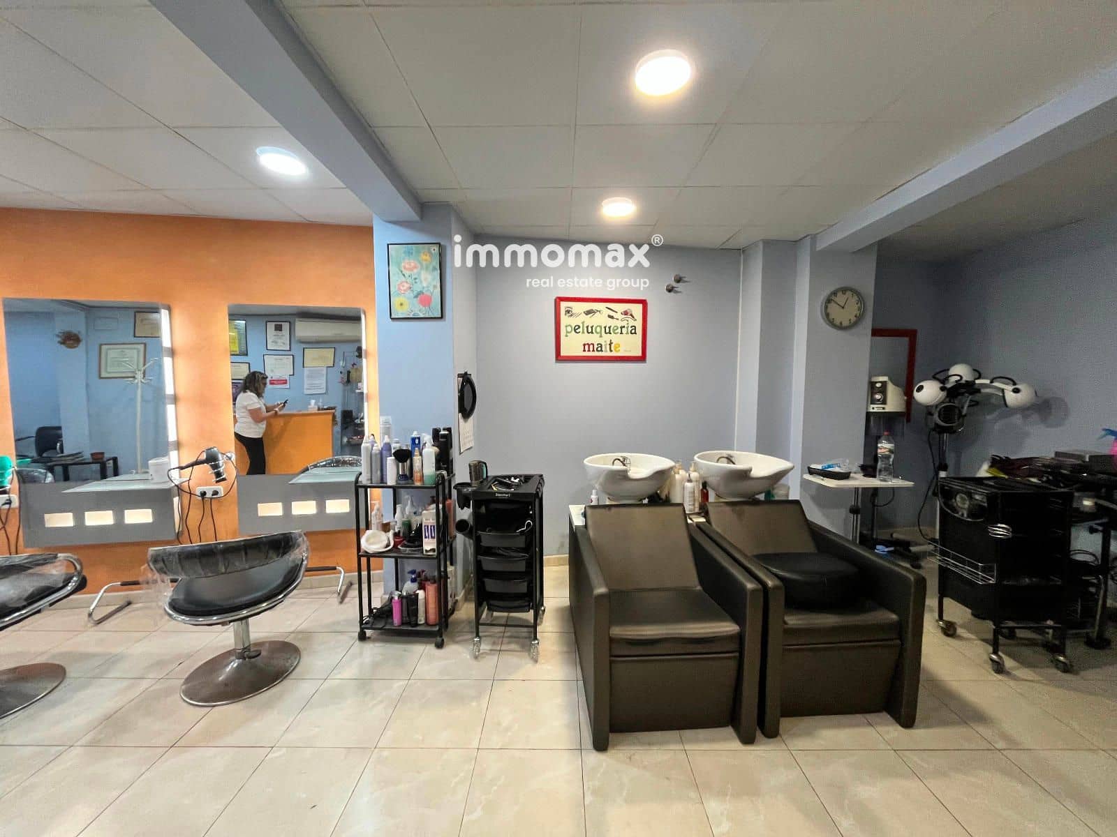 Commercial for sale in Vilanova i la Geltru - € 148,000 (Ref: 9421699)