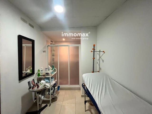 Commercial for sale in Vilanova i la Geltrú - € 148,000 (Ref: 9421699)