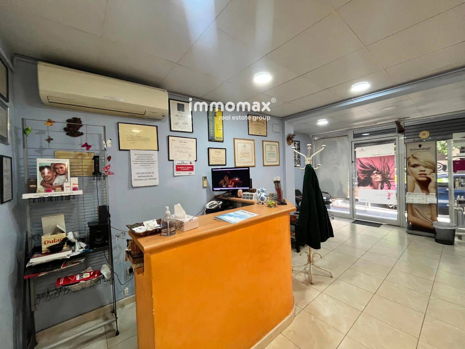 Commercial for sale in Vilanova i la Geltru - € 148,000 (Ref: 9421699)