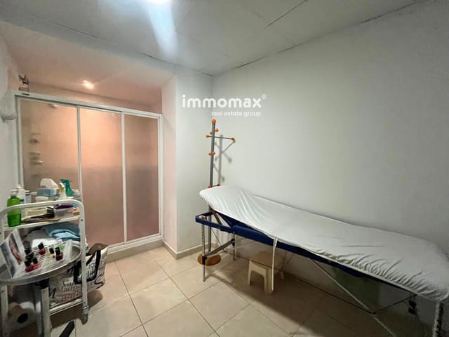 Commercial for sale in Vilanova i la Geltrú - € 148,000 (Ref: 9421699)