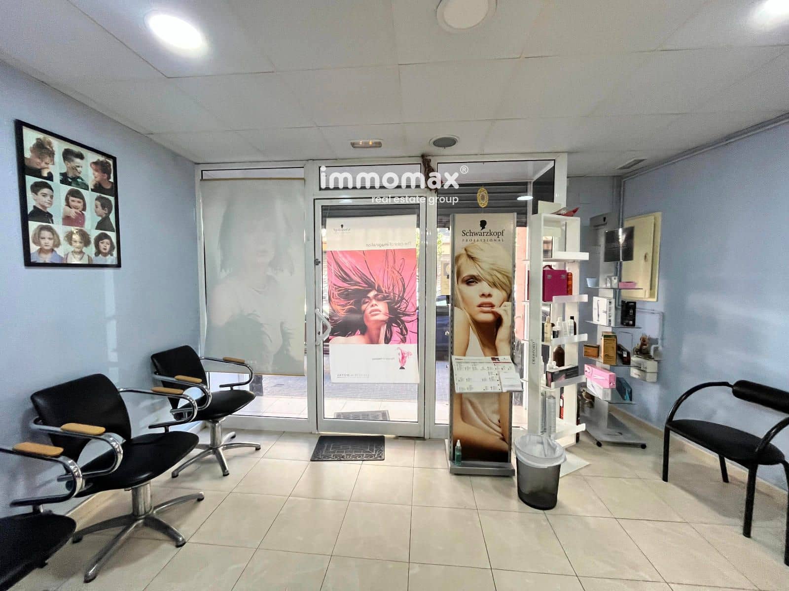 Commercial for sale in Vilanova i la Geltru - € 148,000 (Ref: 9421699)