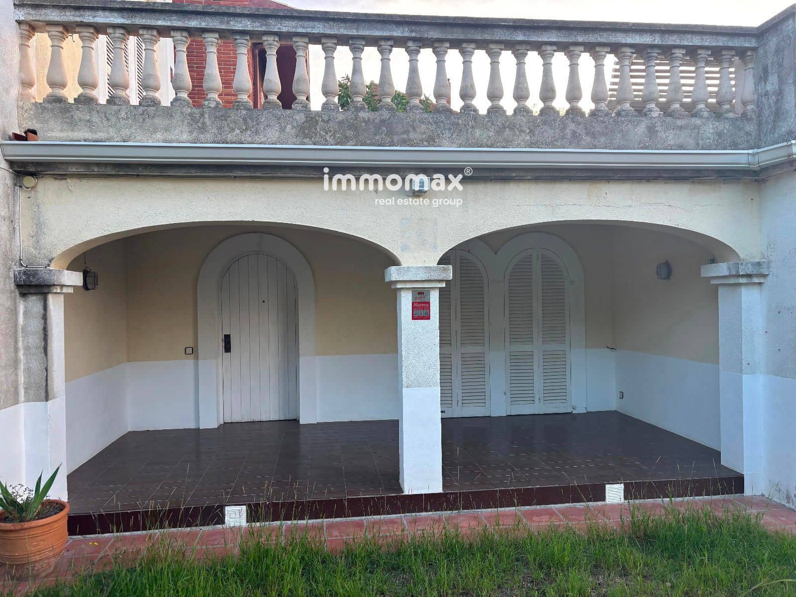 8 soverom Villa til salgs i Tarragona by med svømmebasseng garasje - € 1 250 000 (Ref: 9426613)