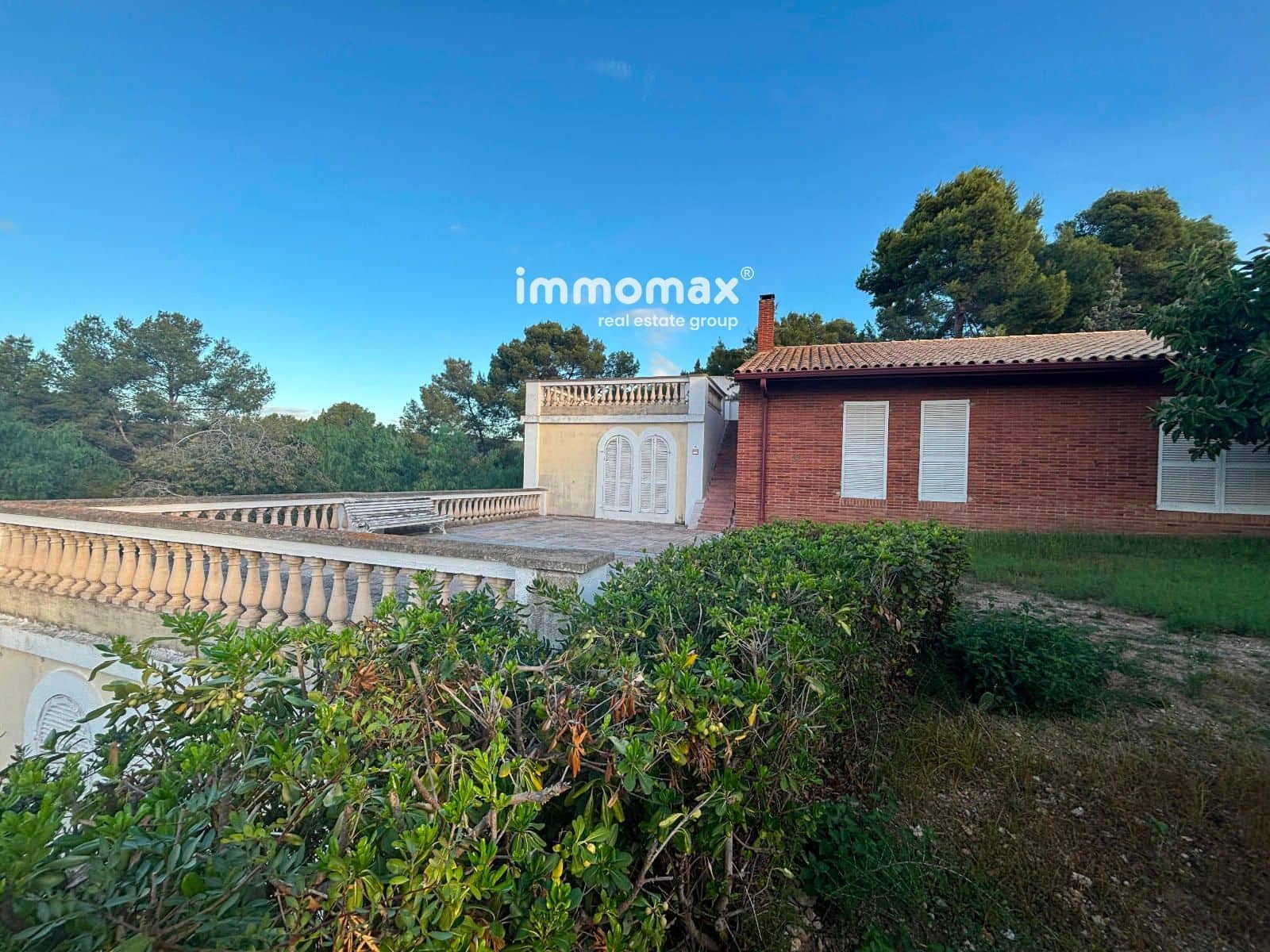 8 soverom Villa til salgs i Tarragona by med svømmebasseng garasje - € 1 250 000 (Ref: 9426613)