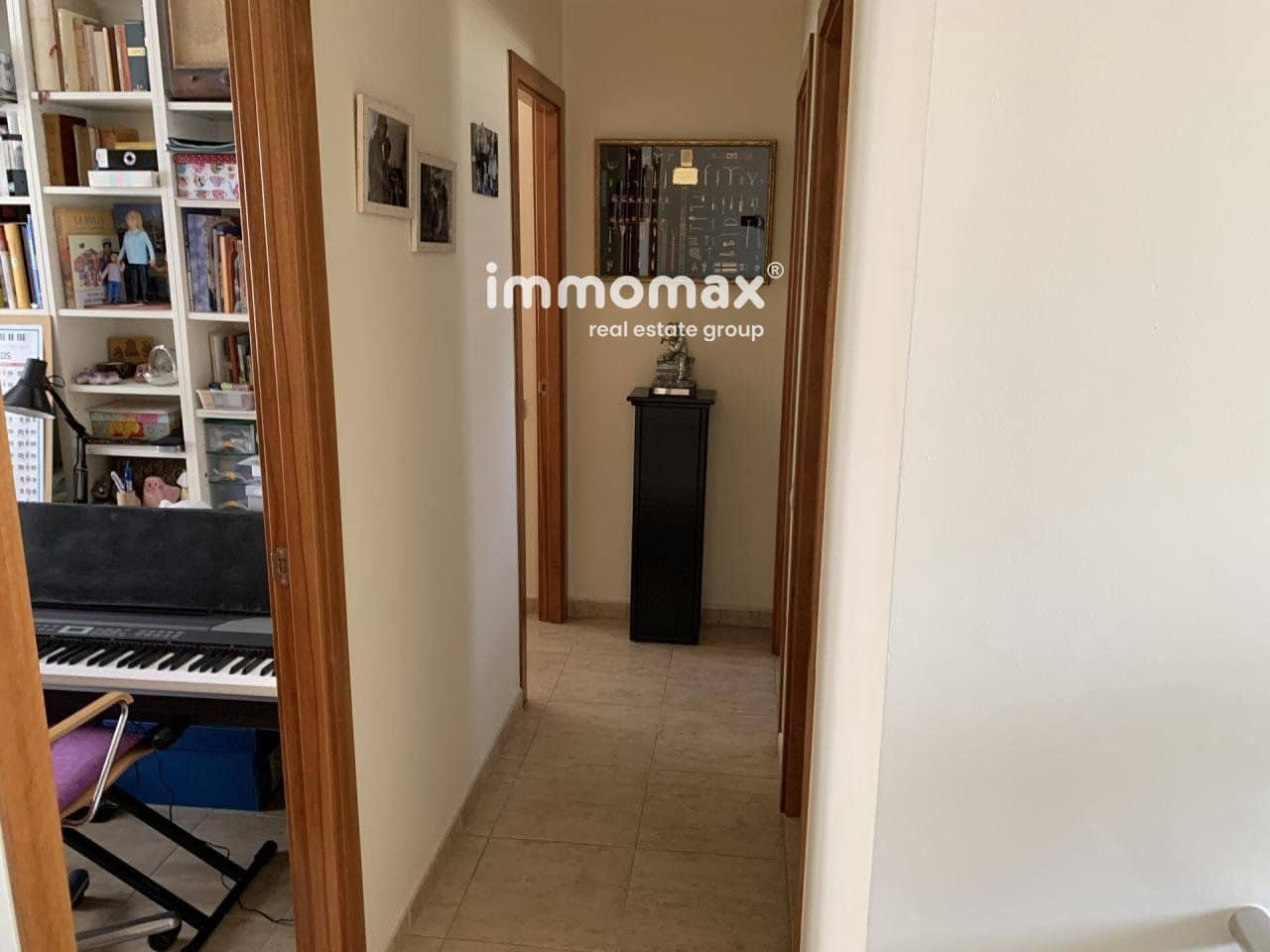 4 bedroom Townhouse for sale in Santa Eulalia de Roncana - € 289,000 (Ref: 9436263)