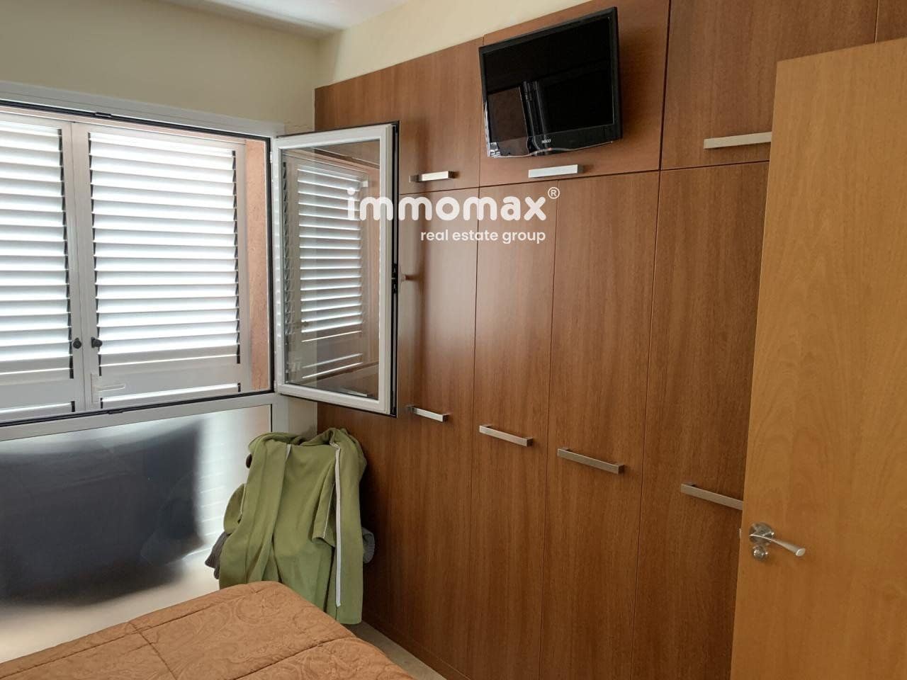 4 bedroom Townhouse for sale in Santa Eulalia de Roncana - € 289,000 (Ref: 9436263)