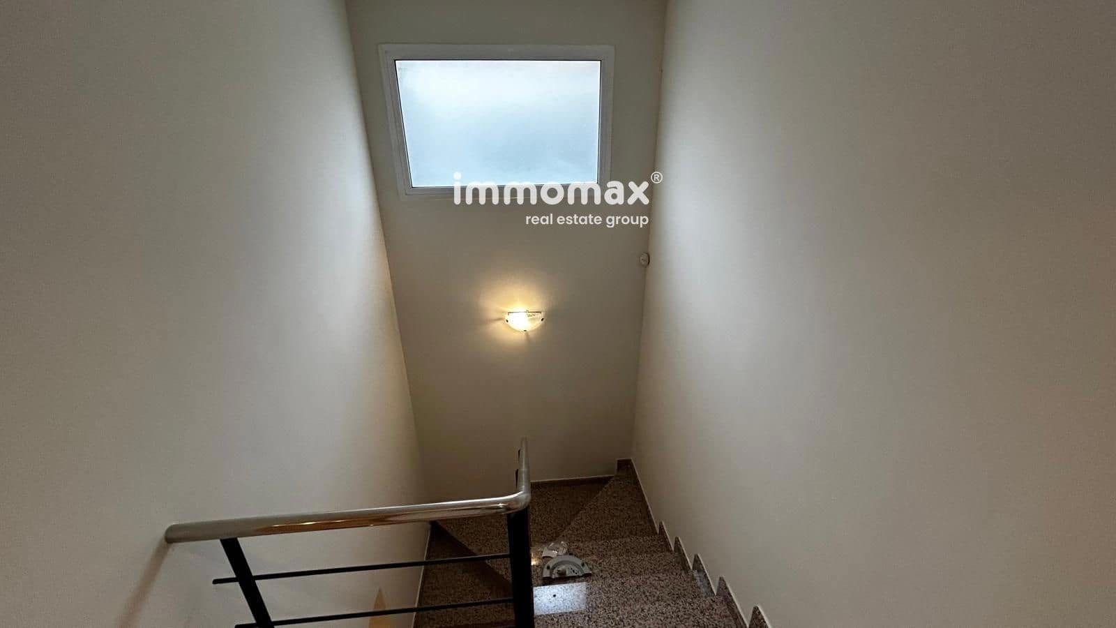 4 bedroom Townhouse for sale in Santa Eulalia de Roncana - € 289,000 (Ref: 9436263)