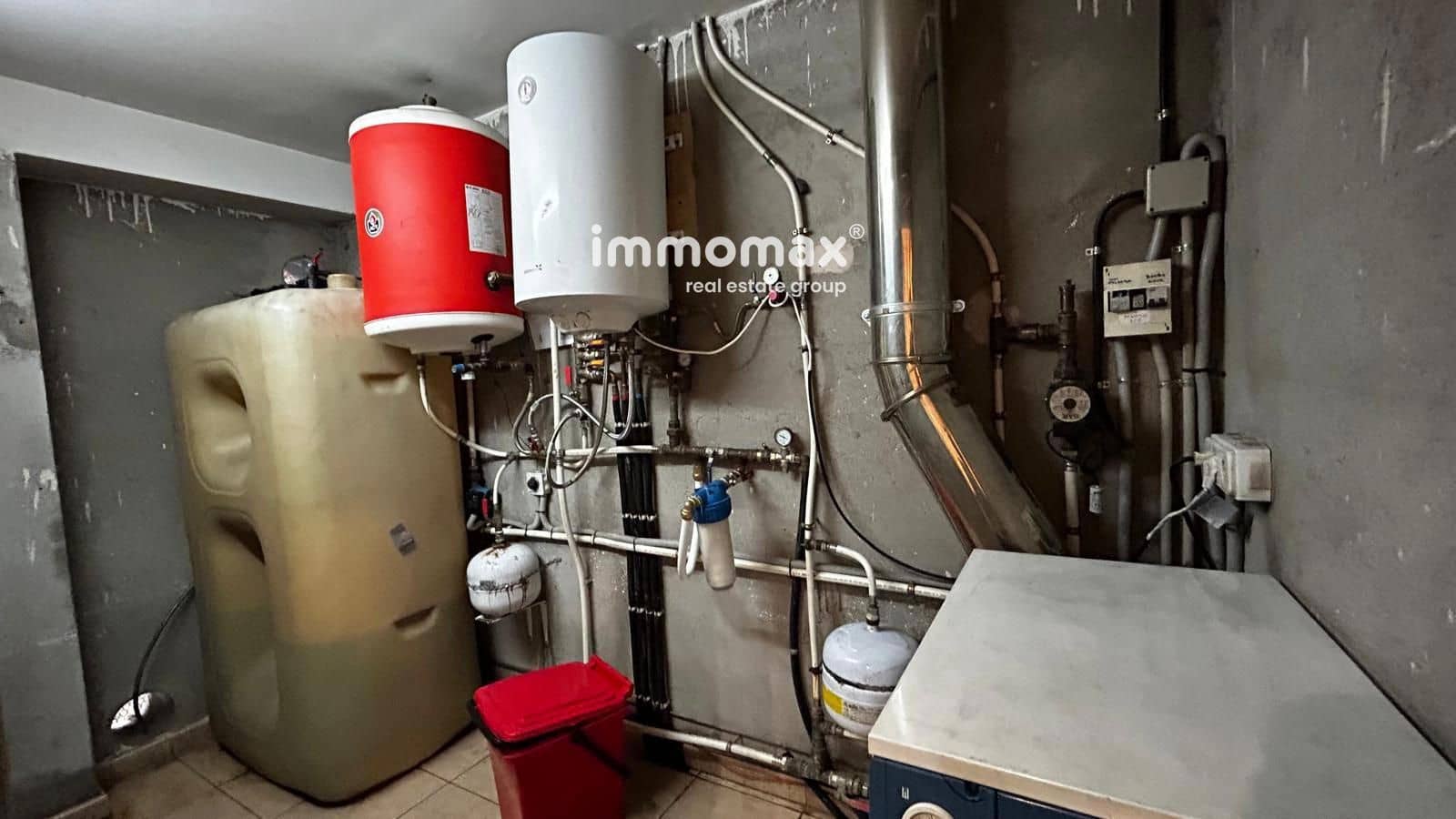 4 bedroom Townhouse for sale in Santa Eulalia de Roncana - € 289,000 (Ref: 9436263)