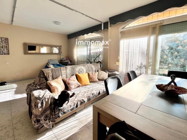 5 soverom Hus til salgs i Vilanova i la Geltrú med garasje - € 345 000 (Ref: 9436264)