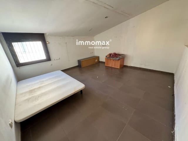 2 soveværelse Lejlighed til salg i Piera med garage - € 95.000 (Ref: 9444526)