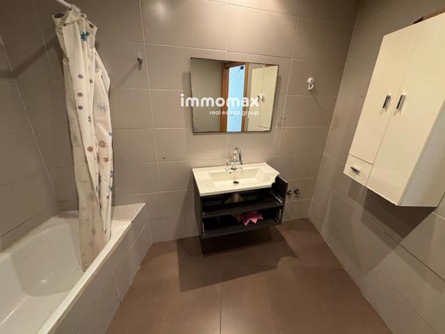 2 soveværelse Lejlighed til salg i Piera med garage - € 95.000 (Ref: 9444526)