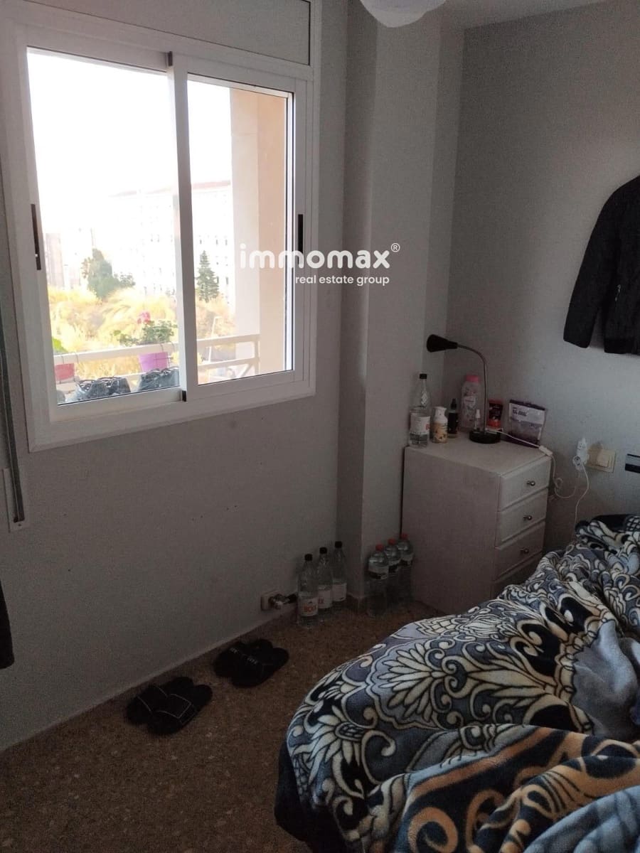 4 bedroom Flat for sale in Viladecans - € 350,000 (Ref: 9448438)