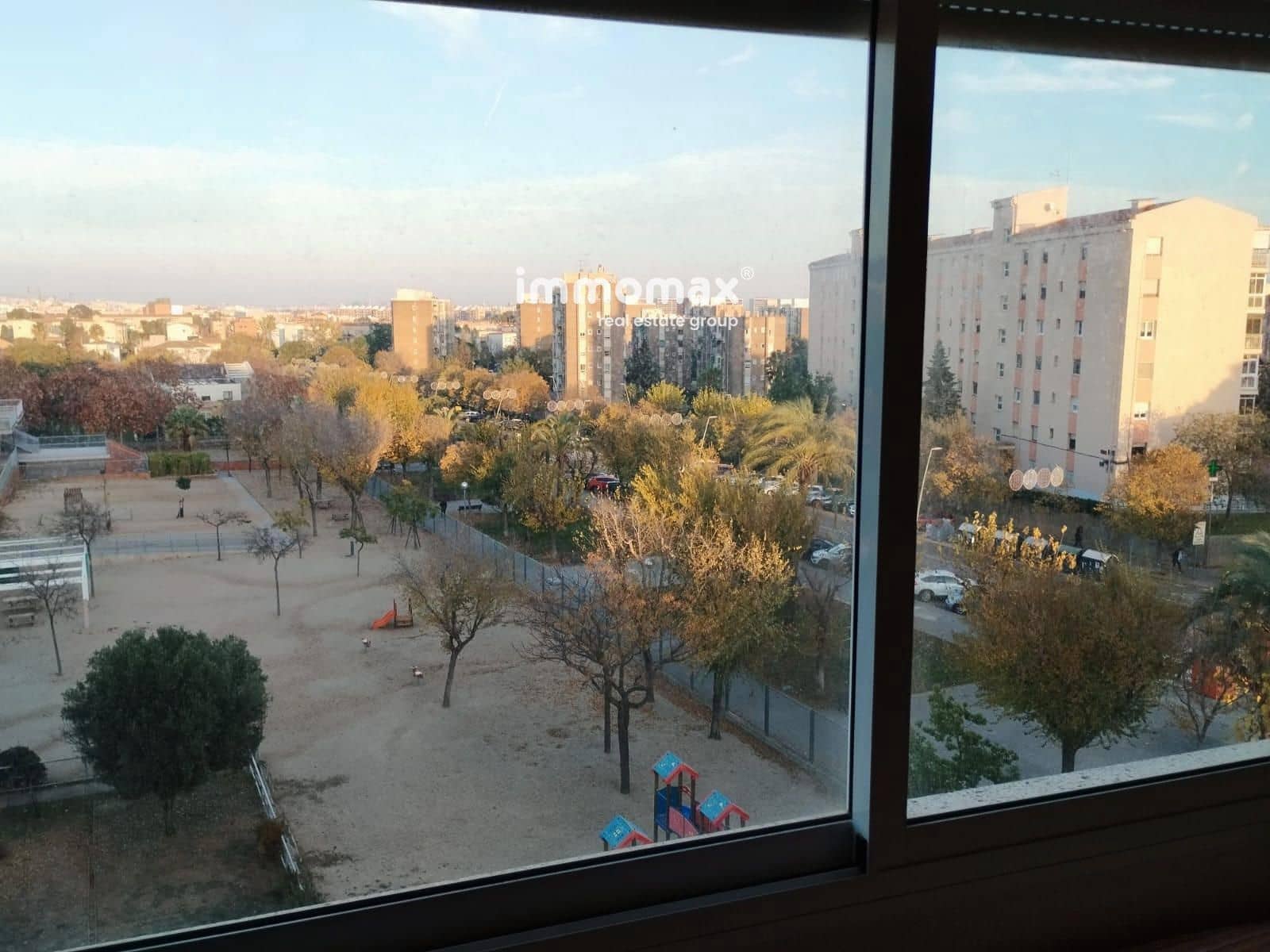 4 bedroom Flat for sale in Viladecans - € 350,000 (Ref: 9448438)