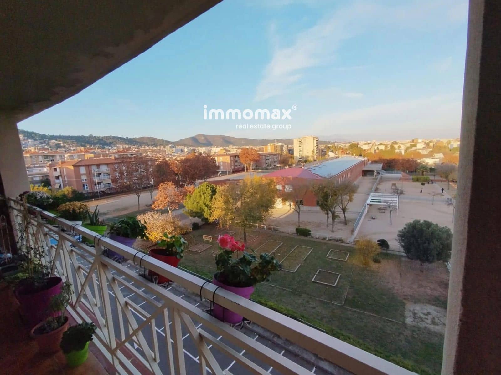 4 bedroom Flat for sale in Viladecans - € 350,000 (Ref: 9448438)