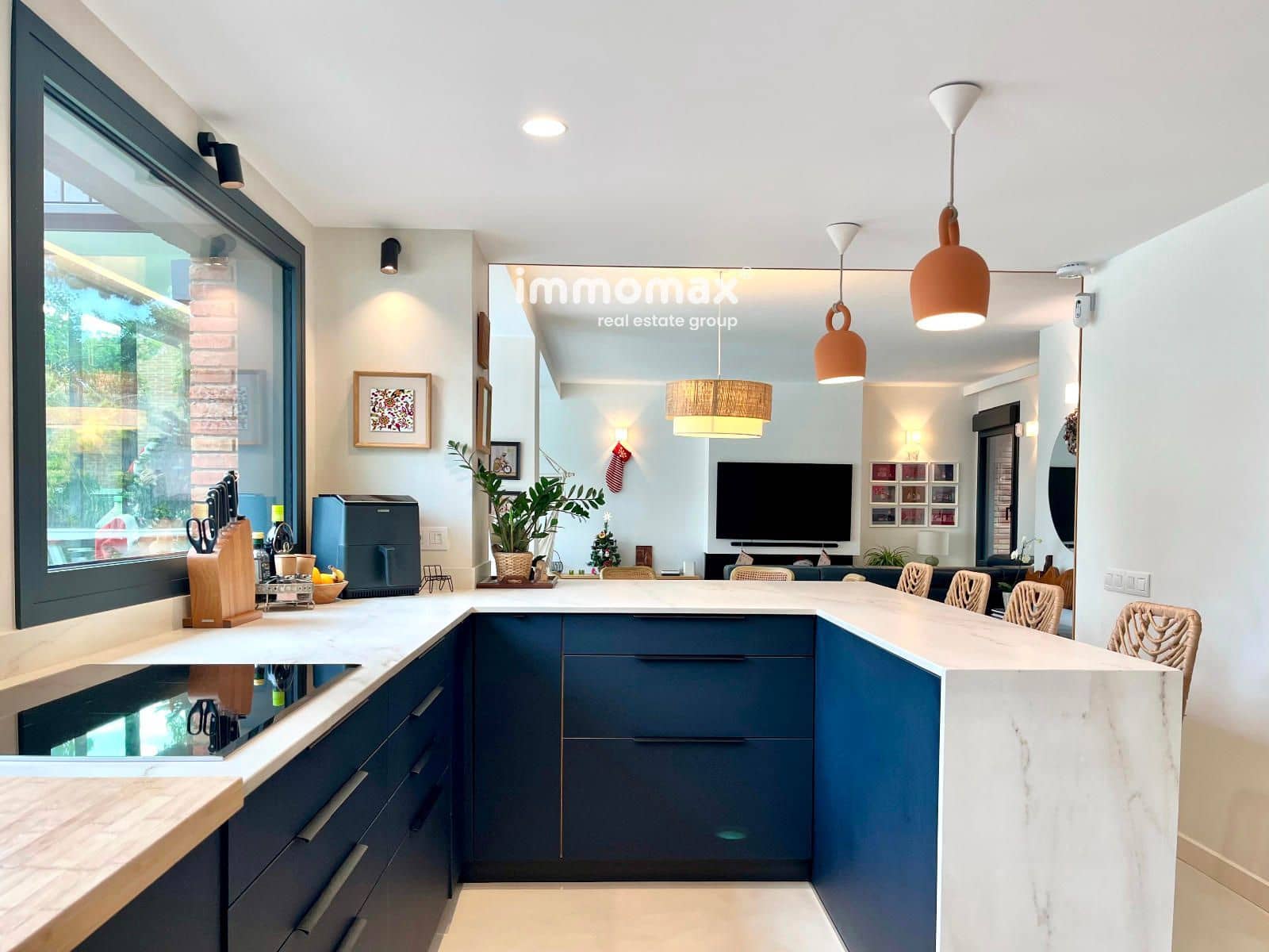 4 makuuhuone Huvila myytävänä paikassa Castelldefels mukana uima-altaan 
autotalli - 1 270 000 € (Ref: 9451403)