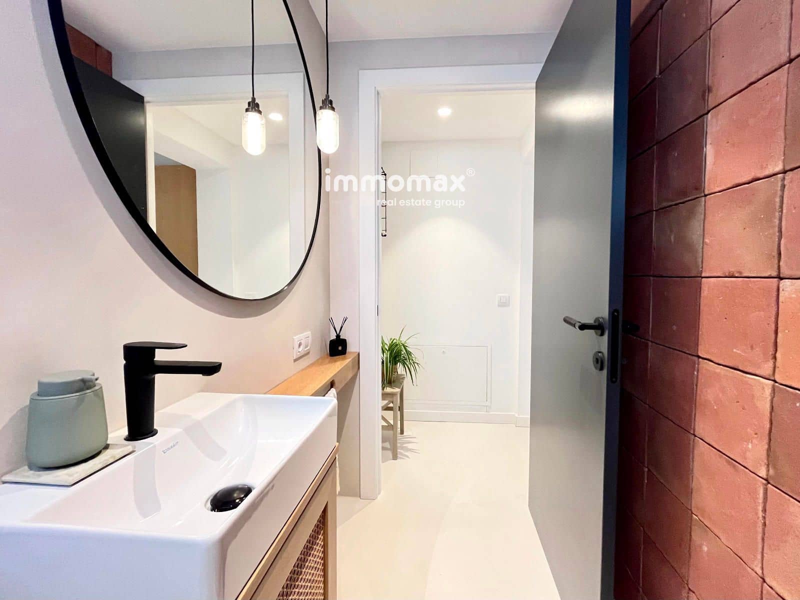 4 makuuhuone Huvila myytävänä paikassa Castelldefels mukana uima-altaan 
autotalli - 1 270 000 € (Ref: 9451403)