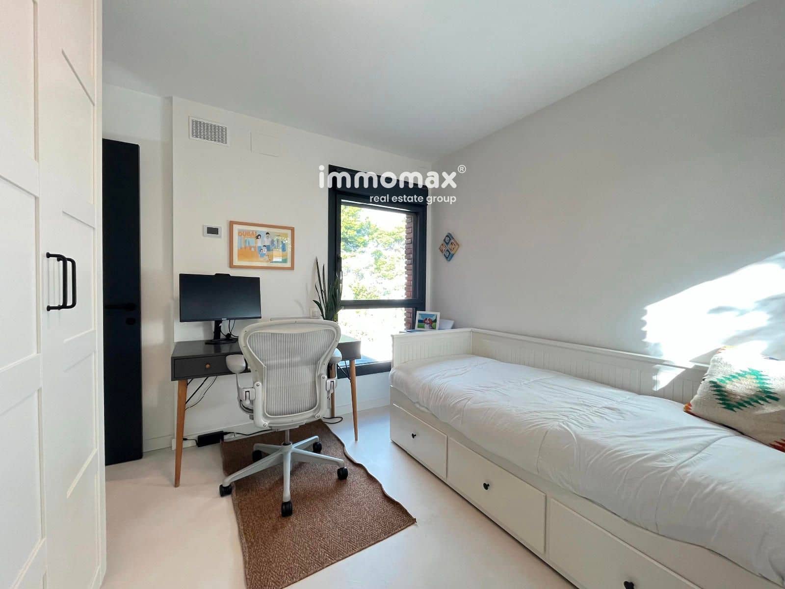 4 makuuhuone Huvila myytävänä paikassa Castelldefels mukana uima-altaan 
autotalli - 1 270 000 € (Ref: 9451403)