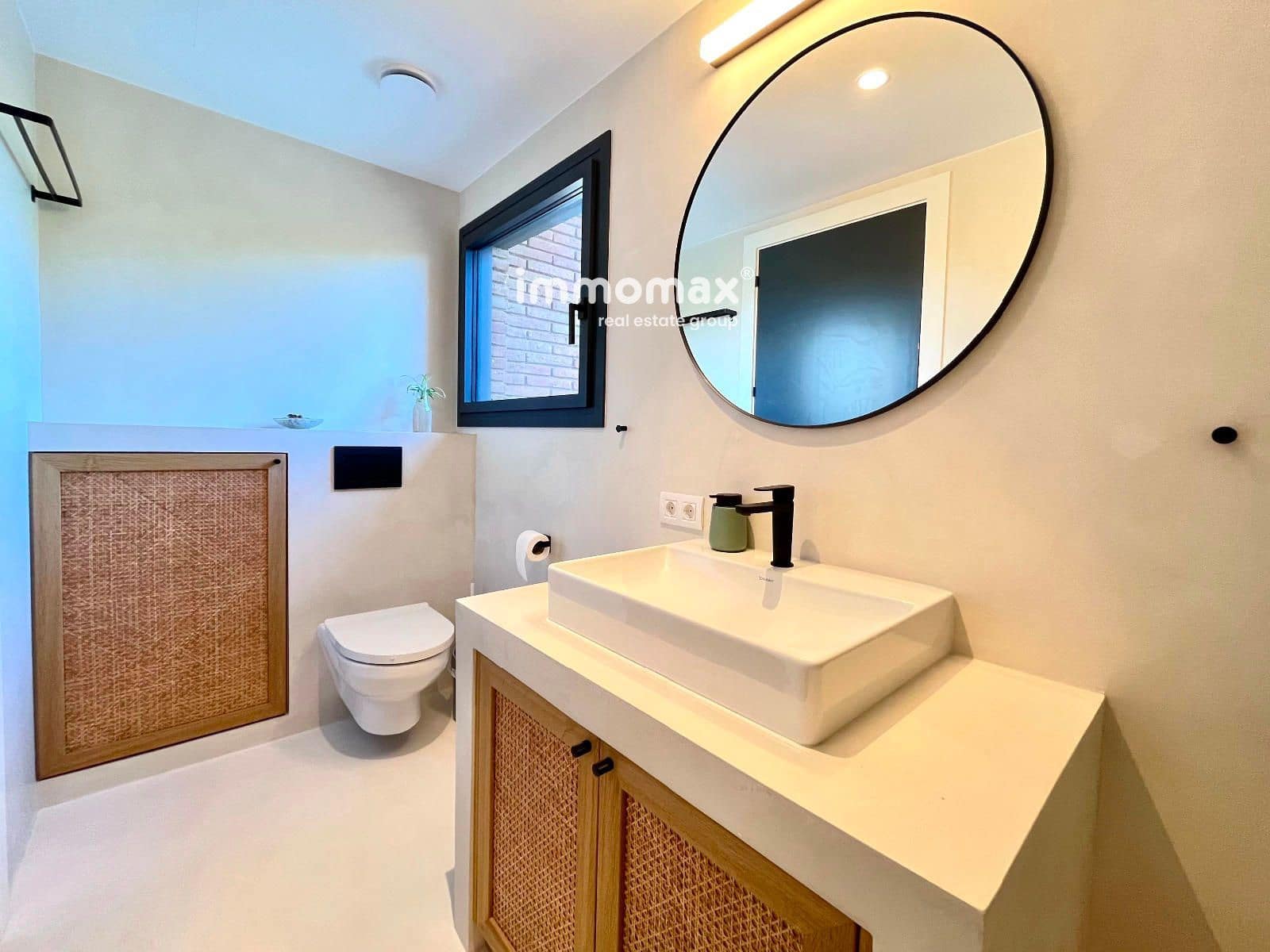 4 makuuhuone Huvila myytävänä paikassa Castelldefels mukana uima-altaan 
autotalli - 1 270 000 € (Ref: 9451403)