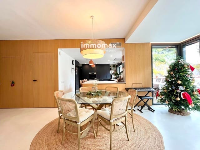 4 soveværelse Villa til salg i Castelldefels med swimmingpool garage - € 1.270.000 (Ref: 9451403)