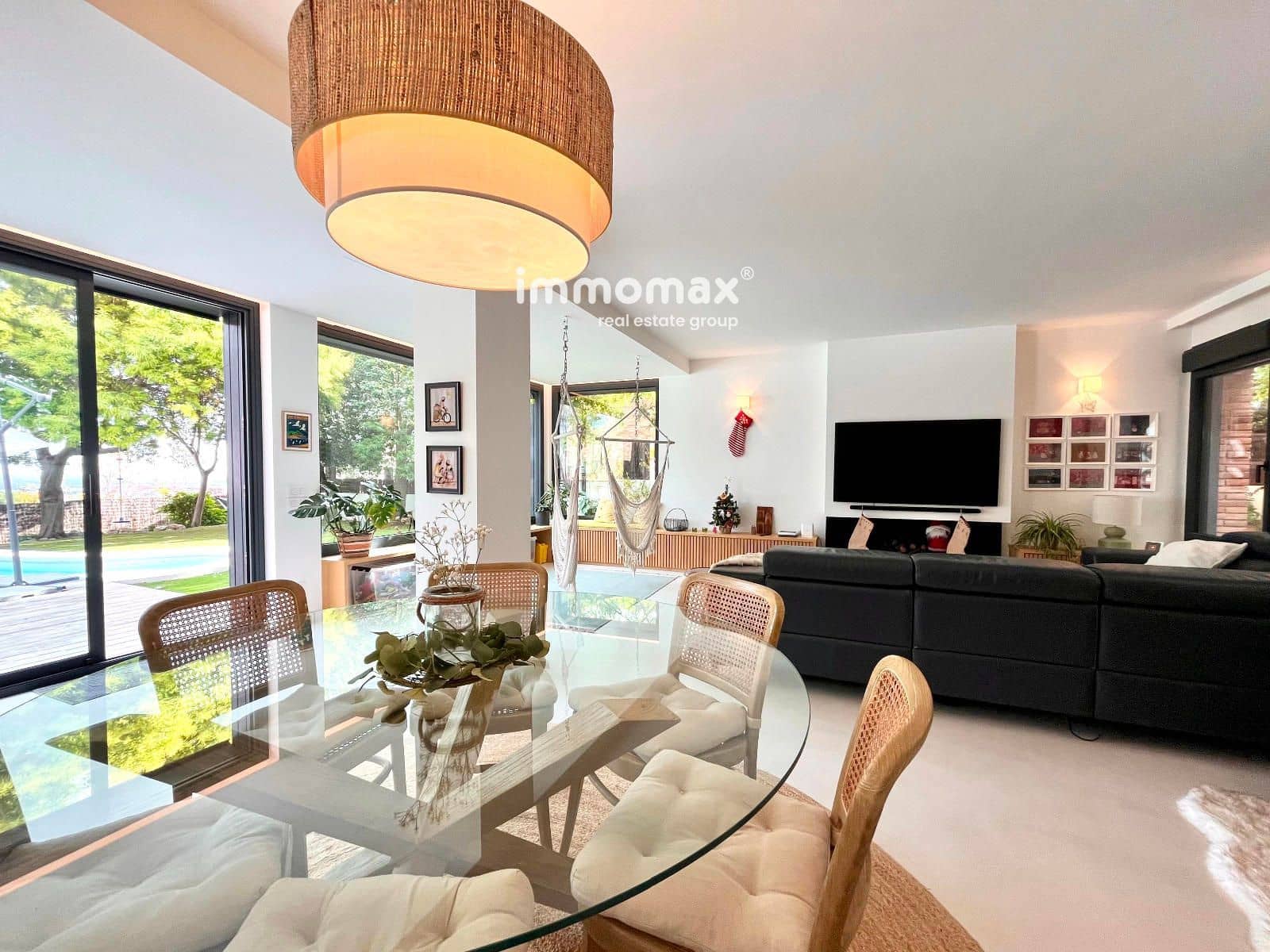 4 makuuhuone Huvila myytävänä paikassa Castelldefels mukana uima-altaan 
autotalli - 1 270 000 € (Ref: 9451403)