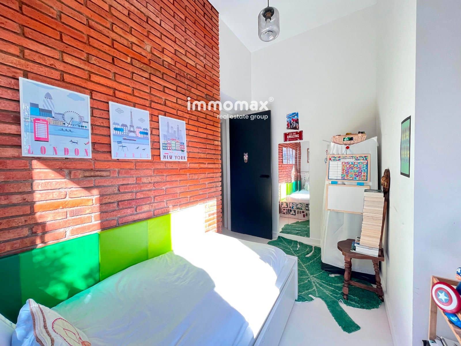 4 makuuhuone Huvila myytävänä paikassa Castelldefels mukana uima-altaan 
autotalli - 1 270 000 € (Ref: 9451403)