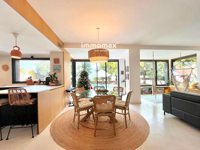 4 soveværelse Villa til salg i Castelldefels med swimmingpool garage - € 1.270.000 (Ref: 9451403)