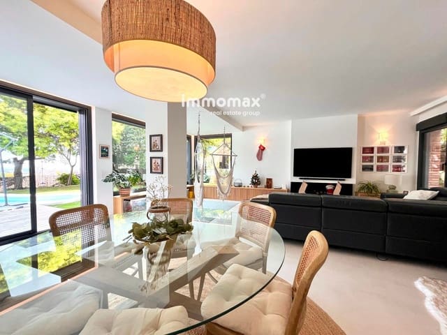 4 soveværelse Villa til salg i Castelldefels med swimmingpool garage - € 1.270.000 (Ref: 9451403)