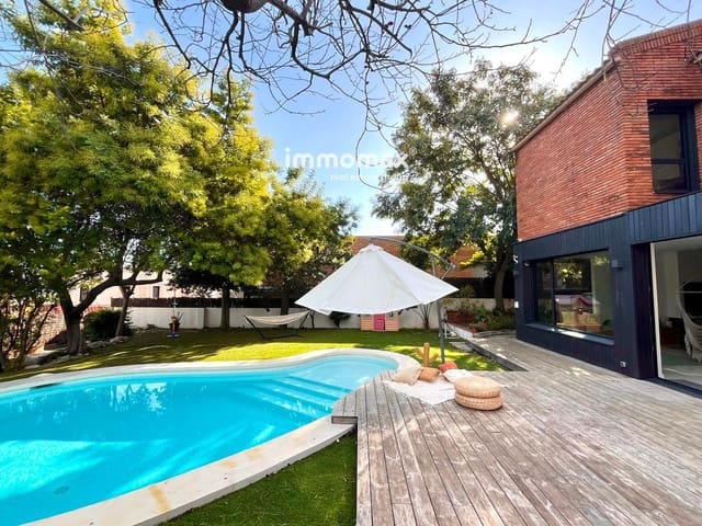 4 soveværelse Villa til salg i Castelldefels med swimmingpool garage - € 1.270.000 (Ref: 9451403)