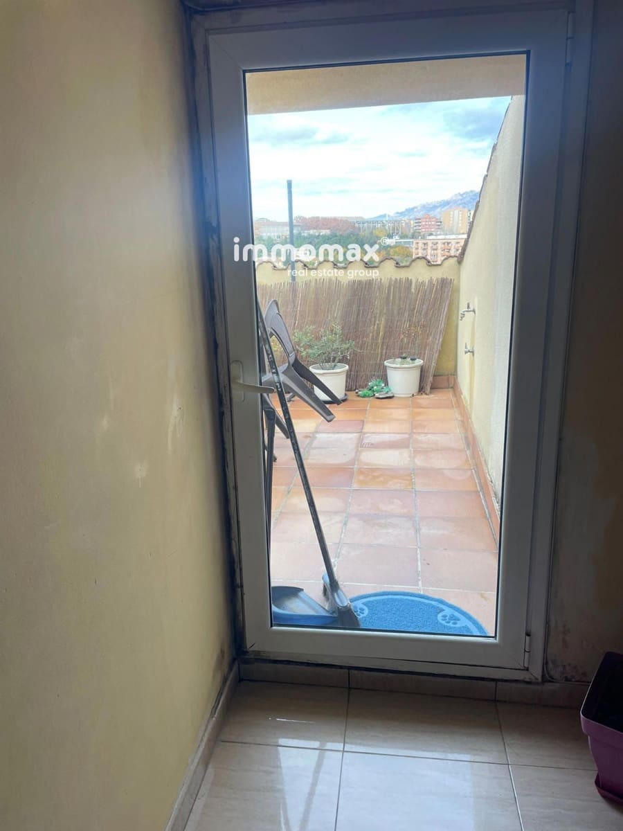 3 Zimmer Penthouse zu verkaufen in Martorell mit Garage - 250.000 € (Ref: 9453430)