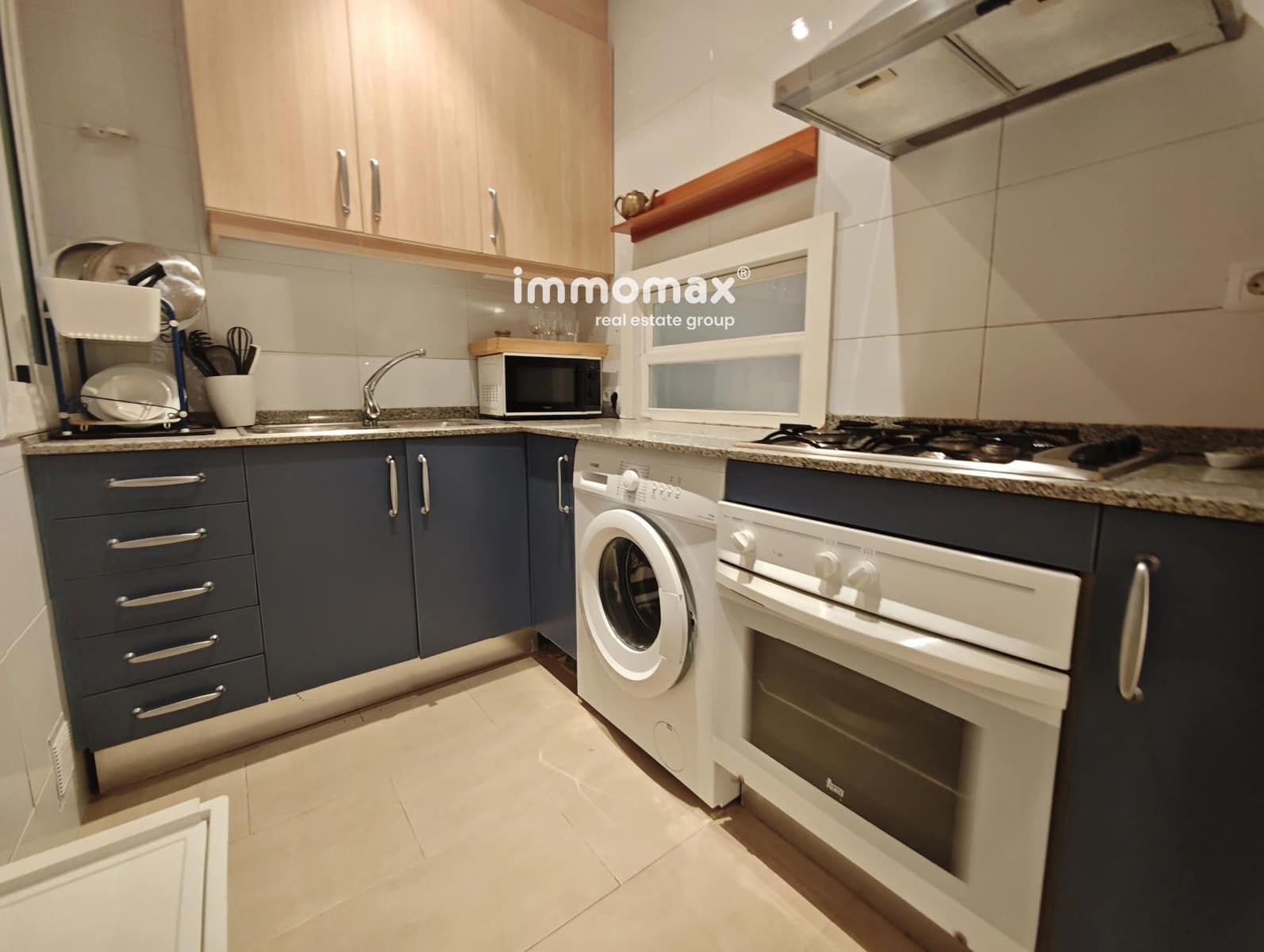 4 soveværelse Lejlighed til leje i Barcelona by - € 1.645 (Ref: 9460707)