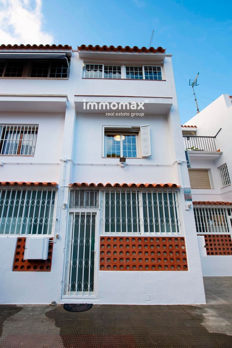 5 Zimmer Haus zu verkaufen in Castelldefels mit Garage - 850.000 € (Ref: 9471510)