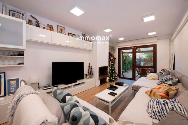 5 soveværelse Byhus til salg i Castelldefels med garage - € 850.000 (Ref: 9471510)