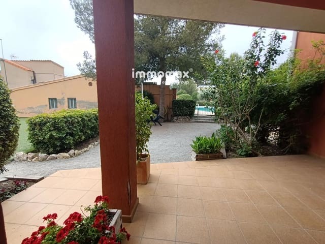 2 soverom Leilighet til salgs i Castelldefels med svømmebasseng garasje - € 250 000 (Ref: 9473537)