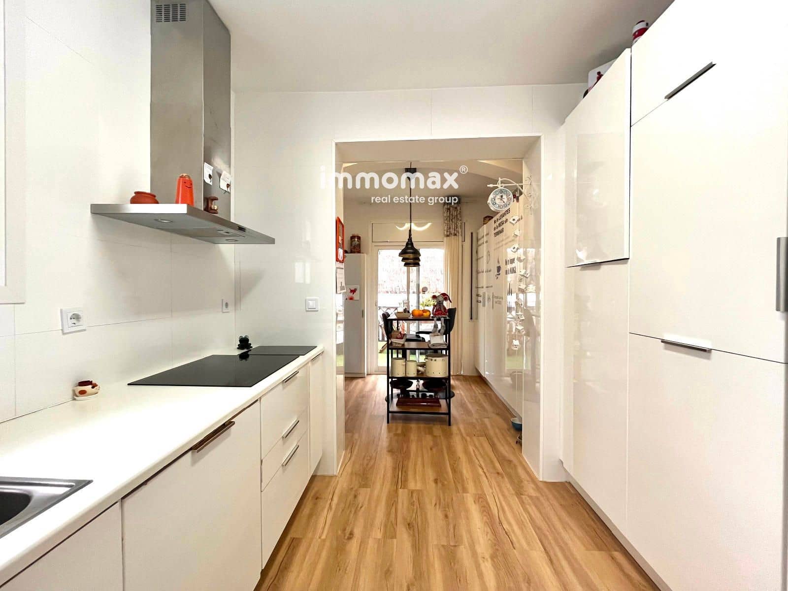 6 slaapkamer Villa te koop in Cubelles met zwembad garage - € 520.000 (Ref: 9474470)