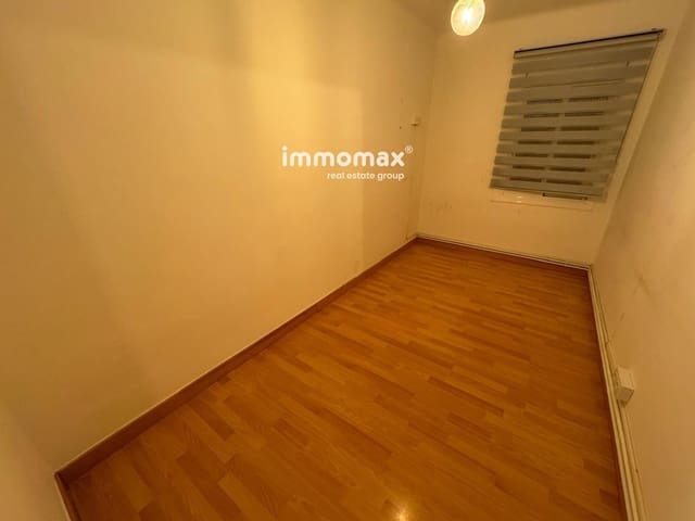 3 bedroom Flat for sale in Sant Boi de Llobregat - € 189,000 (Ref: 9481435)