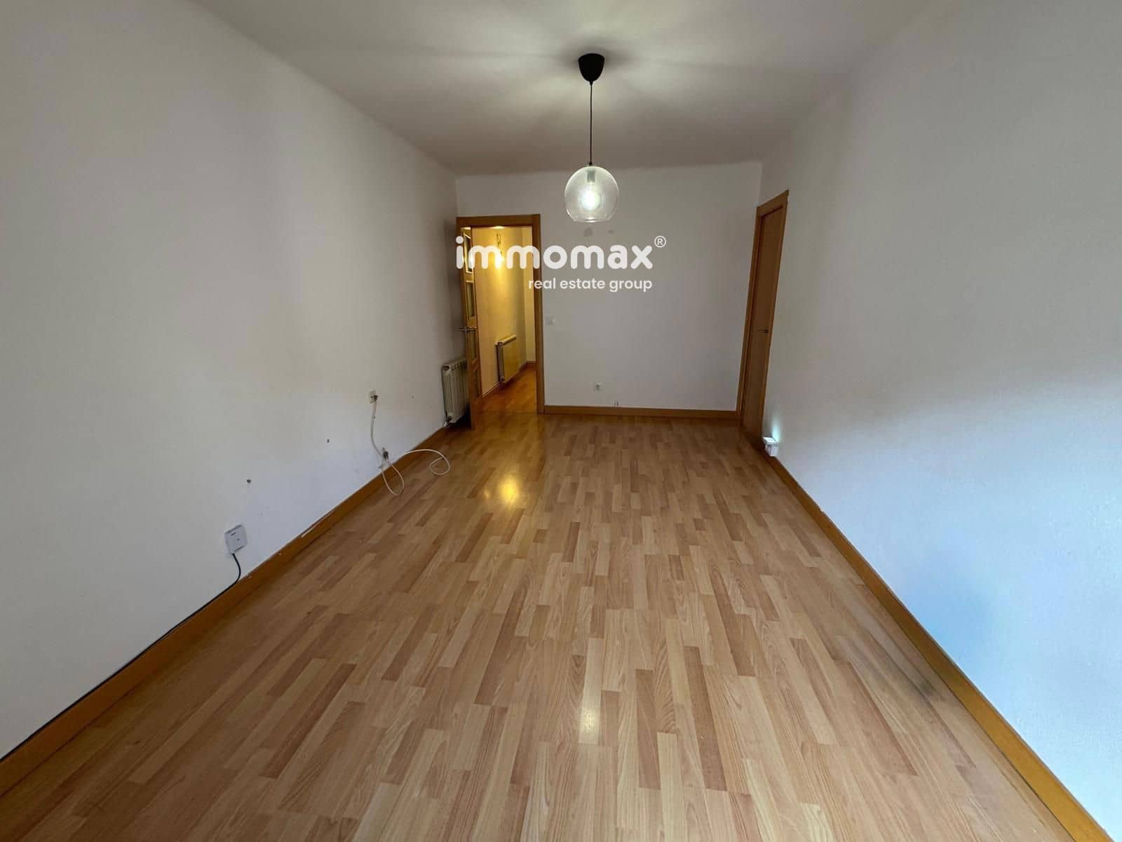 3 bedroom Flat for sale in Sant Boi de Llobregat - € 189,000 (Ref: 9481435)