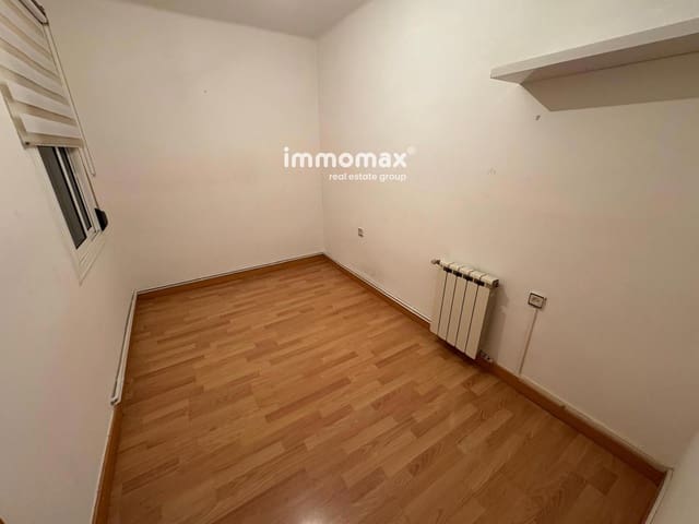 3 bedroom Flat for sale in Sant Boi de Llobregat - € 189,000 (Ref: 9481435)