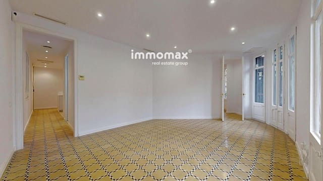 Piso de 3 habitaciones en Barcelona ciudad en venta - 610.000 € (Ref: 9492767)