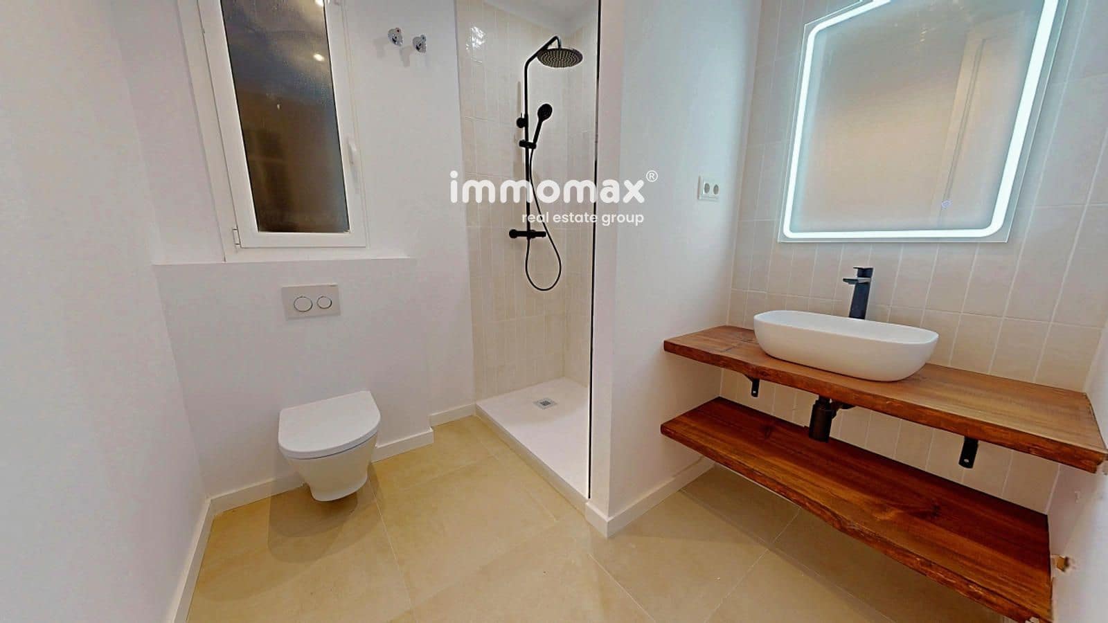 3 soveværelse Lejlighed til salg i Barcelona by - € 630.000 (Ref: 9492767)