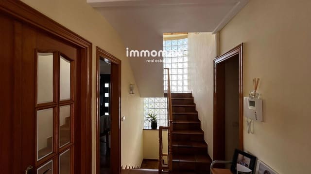 4 makuuhuone Huvila myytävänä paikassa Lliçà d'Amunt mukana 
autotalli - 399 900 € (Ref: 9495563)