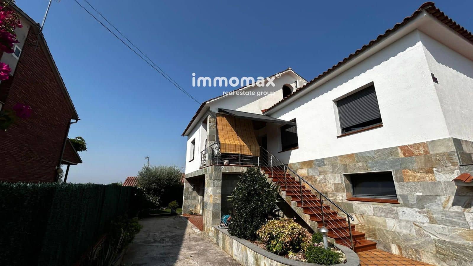 4 makuuhuone Huvila myytävänä paikassa Llica d'Amunt mukana 
autotalli - 399 900 € (Ref: 9495563)