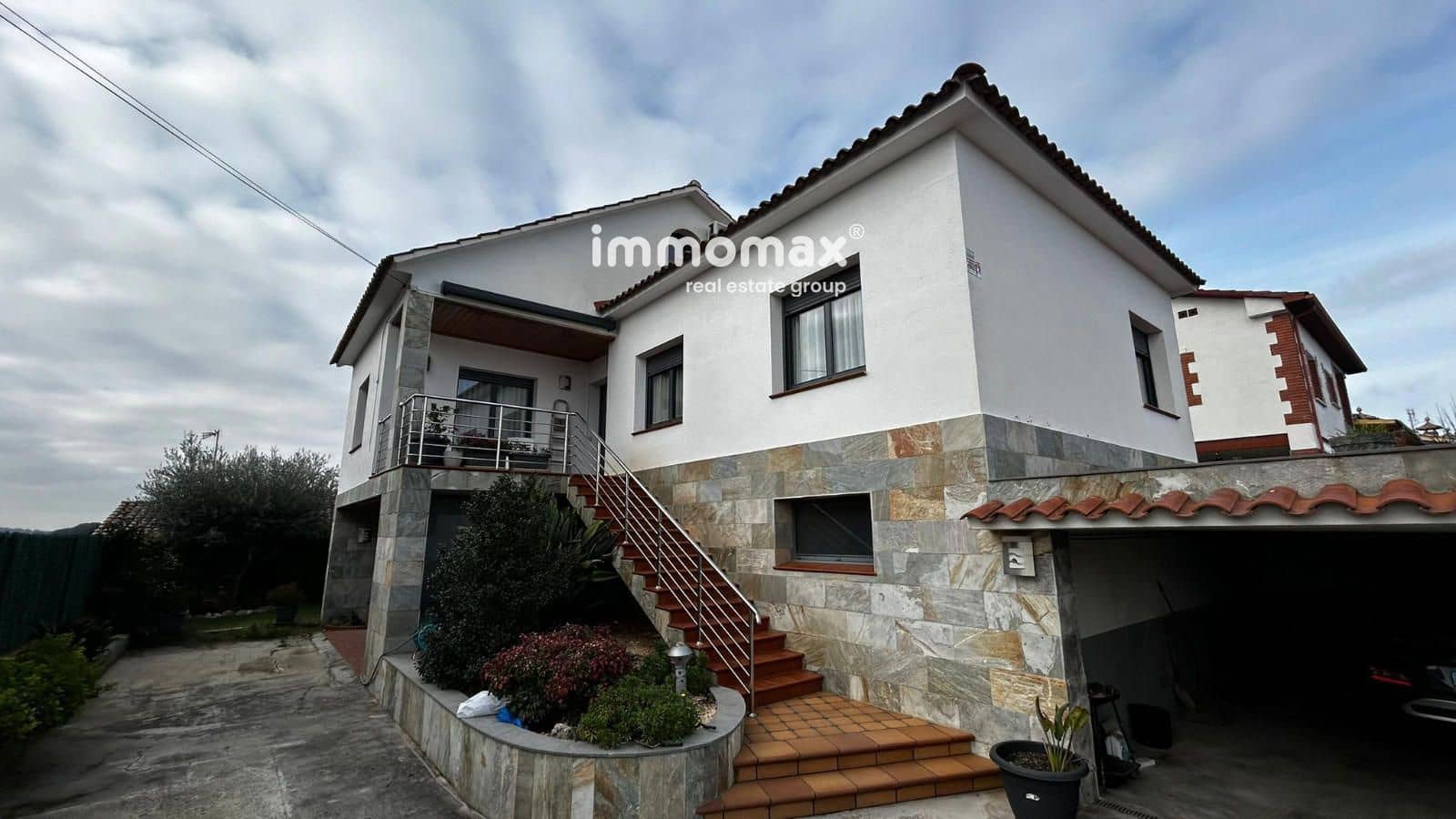 4 Zimmer Villa zu verkaufen in Llica d'Amunt mit Garage - 399.900 € (Ref: 9495563)