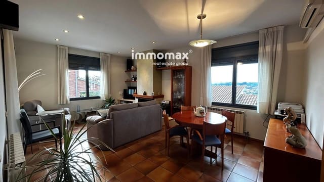 4 soverom Villa til salgs i Lliçà d'Amunt med garasje - € 399 900 (Ref: 9495563)