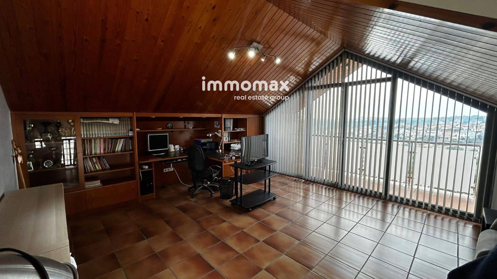 4 Zimmer Villa zu verkaufen in Llica d'Amunt mit Garage - 399.900 € (Ref: 9495563)